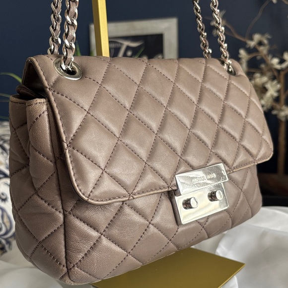 Michael Kors Quilted Chain-Strap Shoulder Bag in Taupe Brown - Picture 4 of 17